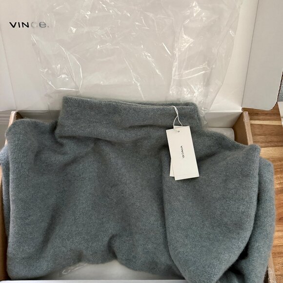 Vince Plush Boiled Cashmere Funnelneck sweater in Heather Patina NWT - Picture 6 of 7